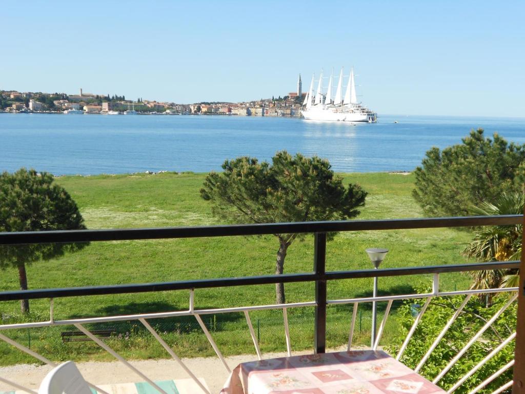 Stella Mare Apartments Rovinj Ngoại thất bức ảnh